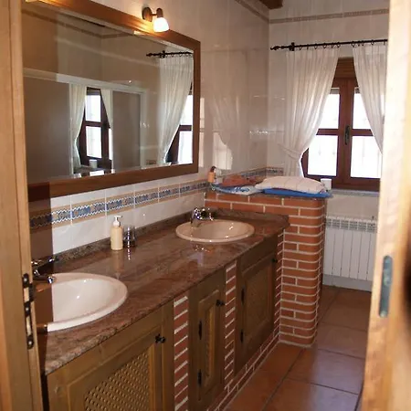 Chalet Rocal بيت للعطل *